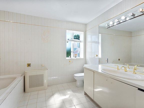 5th image of 8108 193rd St