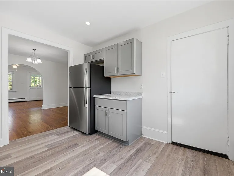 604 Grant Ave #1 — Photo 11