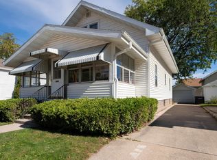 1422 Ohio St, Oshkosh, WI 54902