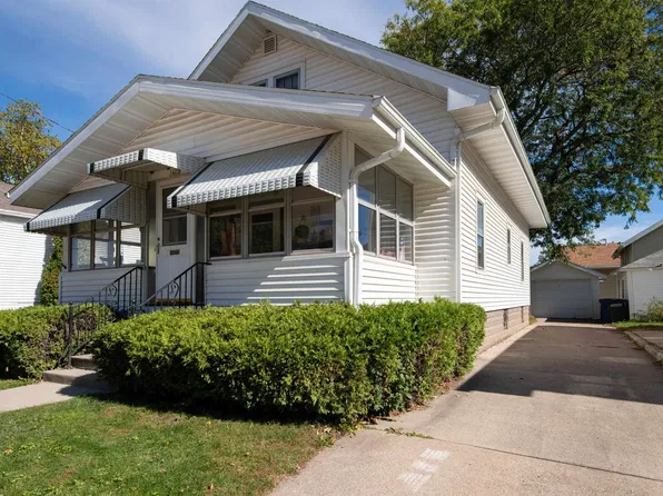 1422 Ohio St, Oshkosh, WI 54902
