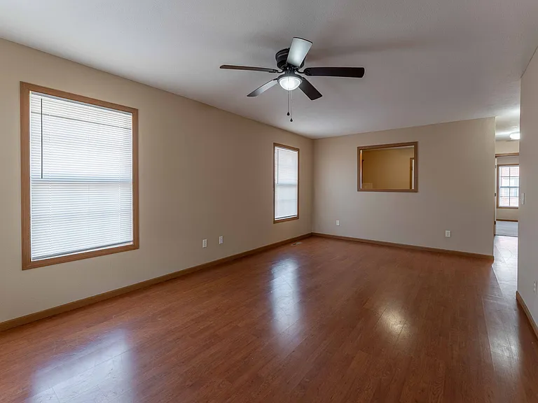 Oakwood Heights Townhomes — Photo 93