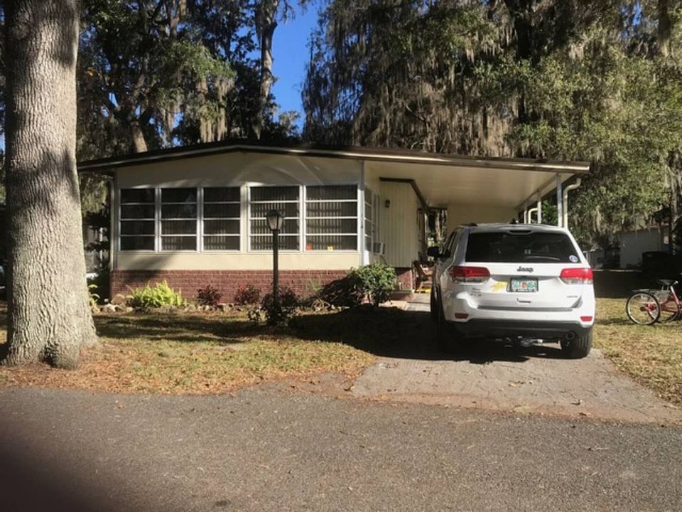 1st image of 2318 NW 47th Cir