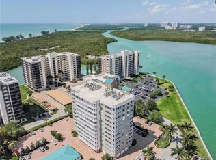 21 Bluebill AVE #403B, NAPLES, FL 34108