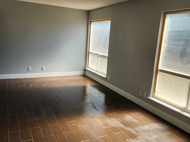 5 E Saginaw Way #202 — Photo 2