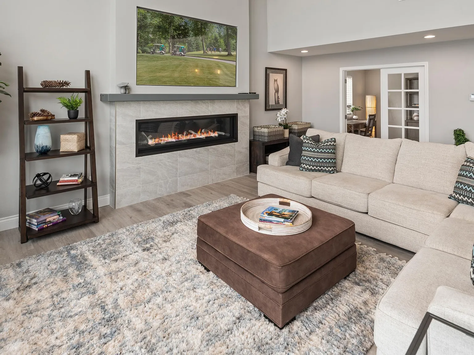 6 bed, 5.5 bath, 5037 sqft, $6,000 — Photo 3