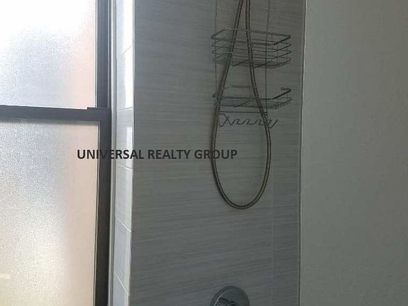 5th image of 1140 31st Dr APT 2R