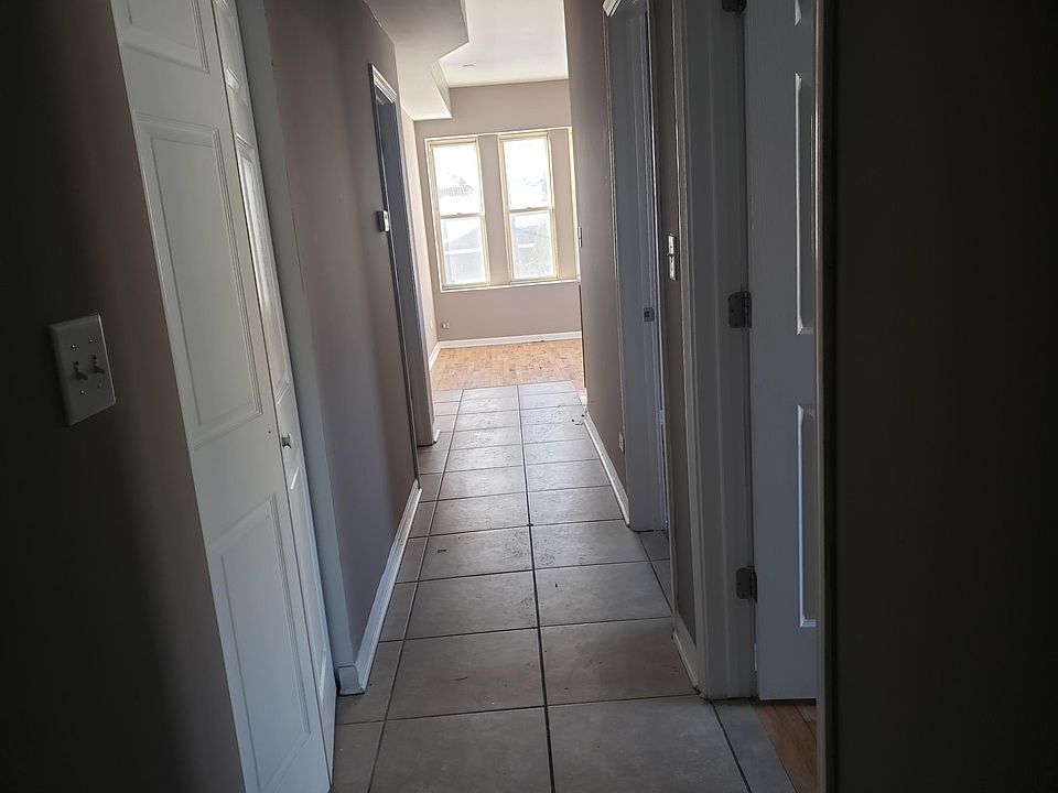 1st image of 1300 S 48th Ct #1RN