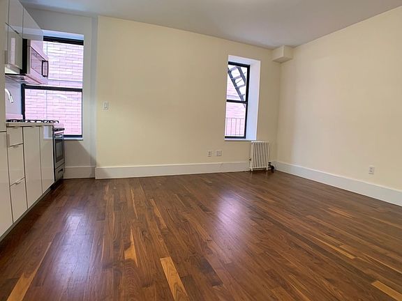 3rd image of 455 Hudson St #5E