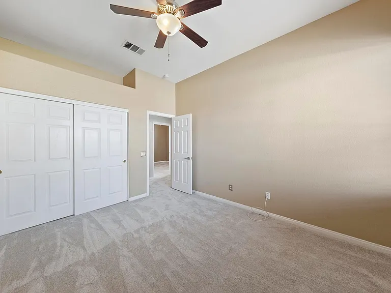 10221 Angel Peak Ct — Photo 31