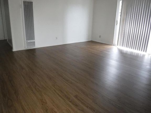 4th image of 6546 El Nido Ln APT 1