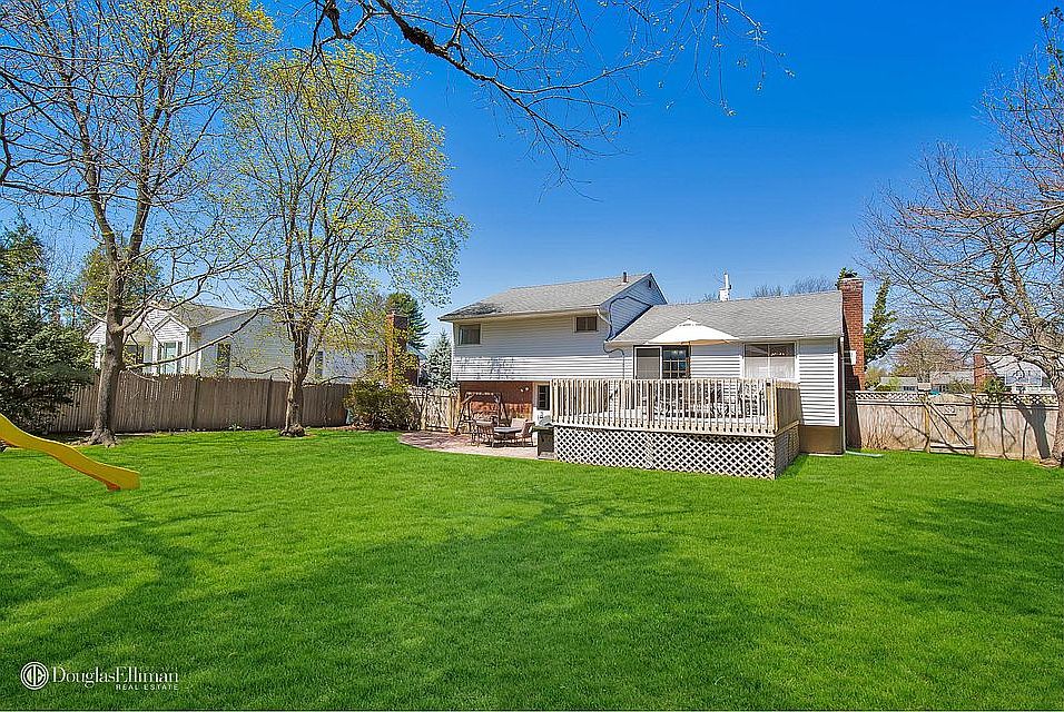 2nd image of 46 Sherman Dr