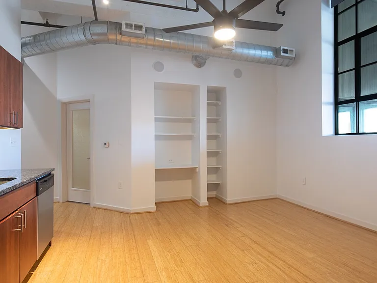 Riverview Lofts — Photo 18
