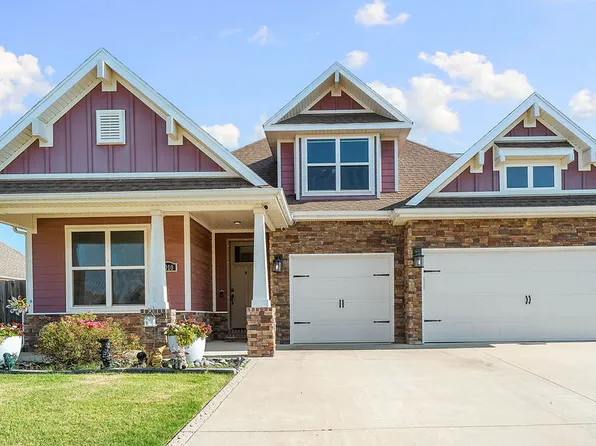 1010 Silver Maple St, Centerton, AR 72719