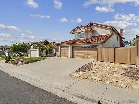 3rd image of 8552 Foxcroft Pl