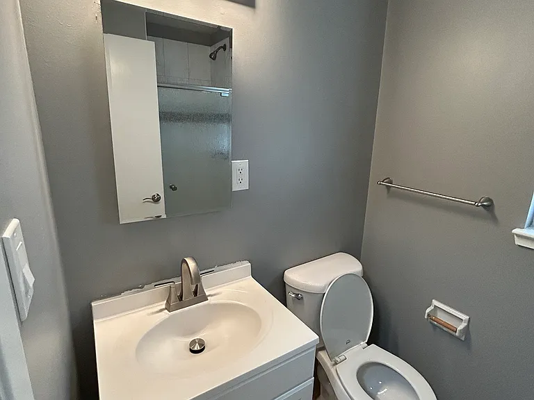 36 E 40th Ave — Photo 9