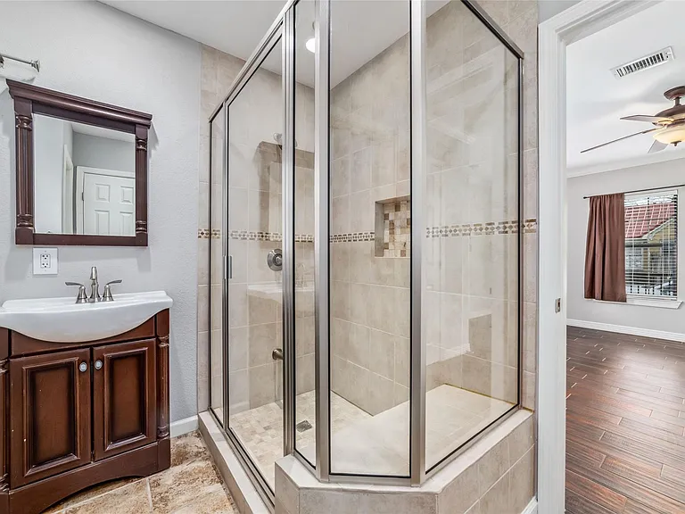 5012 Irvington Blvd — Photo 16