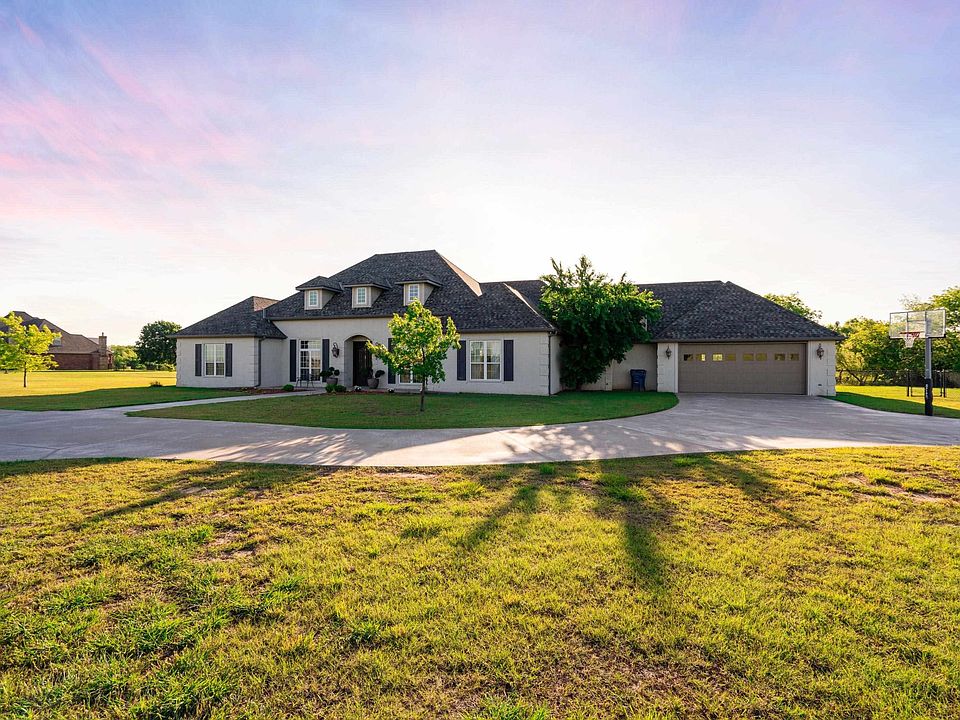 278045 Hidden Creek Dr, Duncan, OK 73533 | MLS #39736 | Zillow