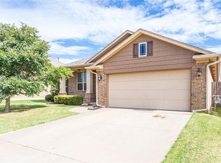 13033 SW 5th Ter, Yukon, OK 73099