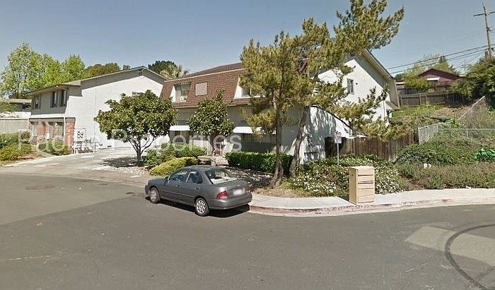 2nd image of 30 Panorama Dr APT C