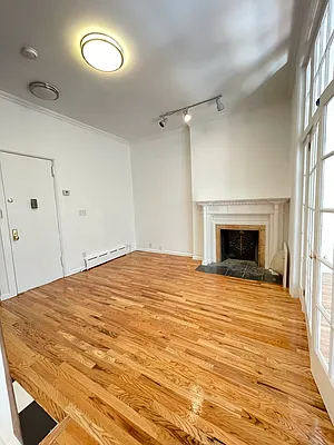 Rented by Silver Line Realty Group NY LLC | media 6