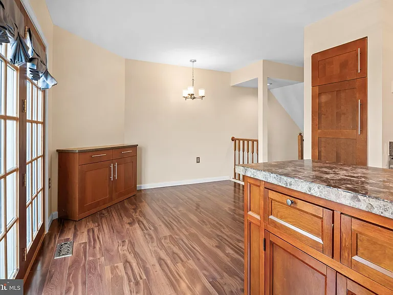 26 Wessex Ct — Photo 14