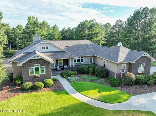 155 Trailcrest Drive, West End, NC 27376