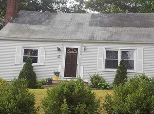 14 W 15th St, Huntington Station, NY 11746