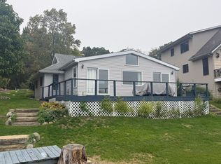 12831 Sycamore Point Dr, Plainwell, MI 49080