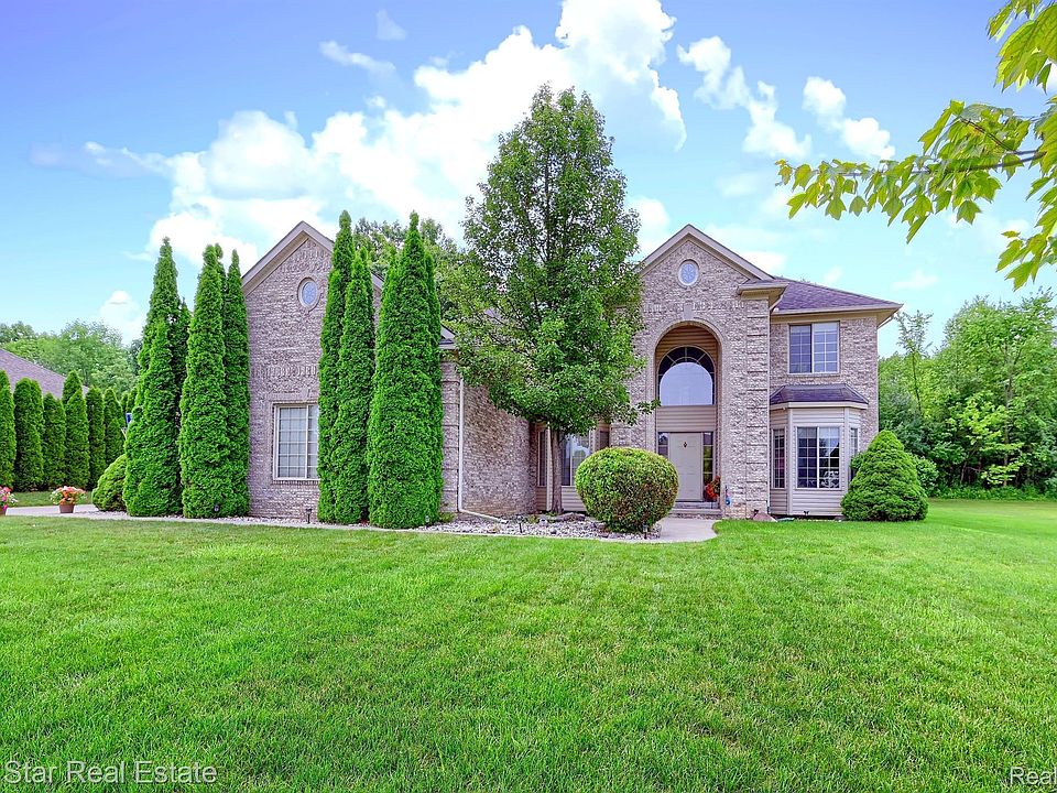 1st image of 2342 Village Woods Dr