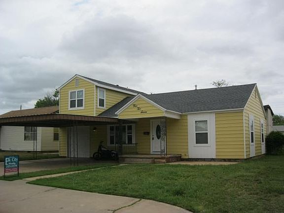 2nd image of 427 Eisenhower Blvd