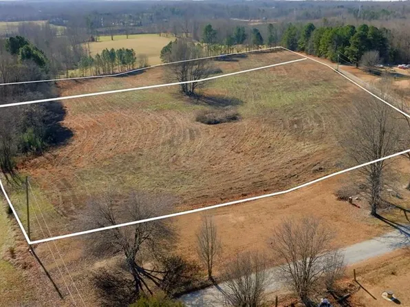 5 Earl Trl, Julian, NC 27283