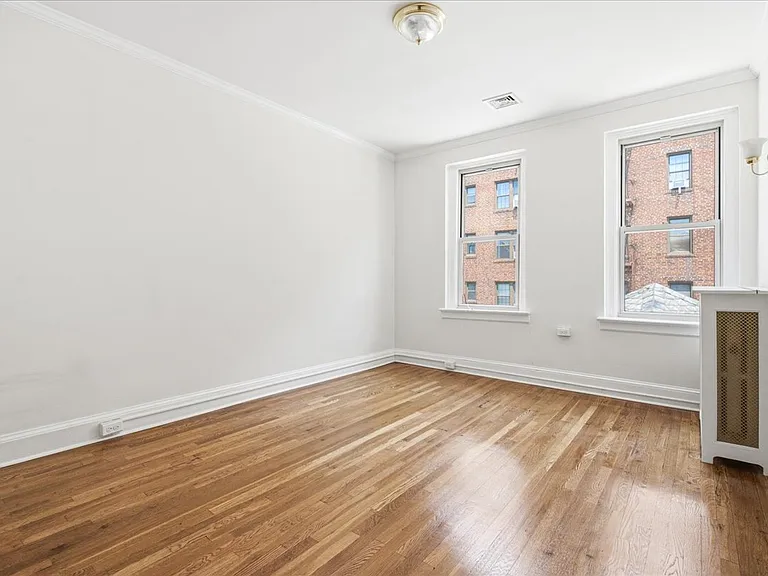 68-11 Clyde St #2 — Photo 31