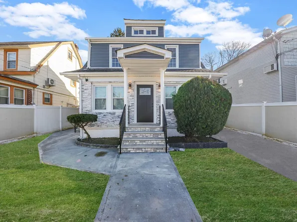 116-33 Mexico St, Saint Albans, NY 11412