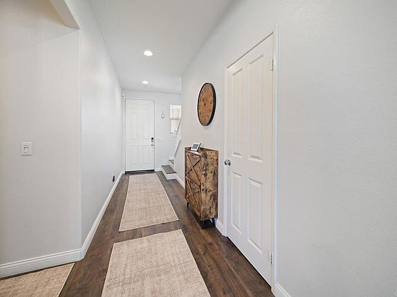 5th image of 35534 Asturian Way