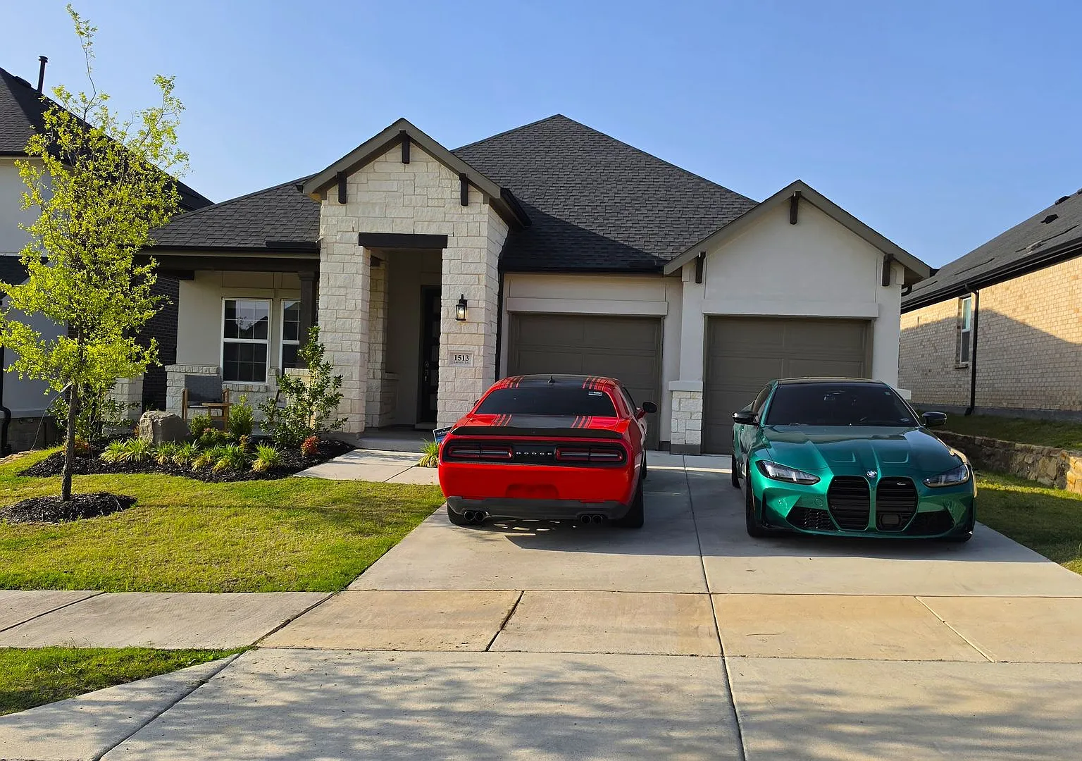 1513 Larson Ln — Photo 1