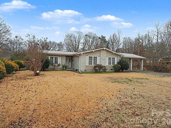 4th image of 4206 Tipperary Pl