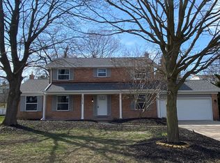 36515 Vicary Ln, Farmington, MI 48335