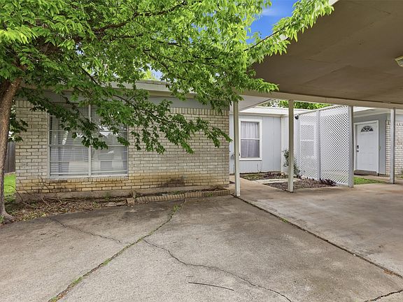 3rd image of 6761 Trail Lake Dr