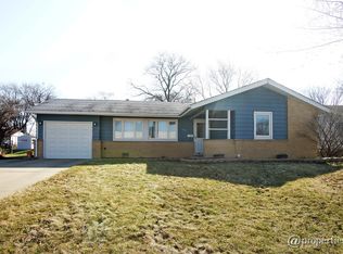 1179 Ridge Ave, Elk Grove Village, IL 60007