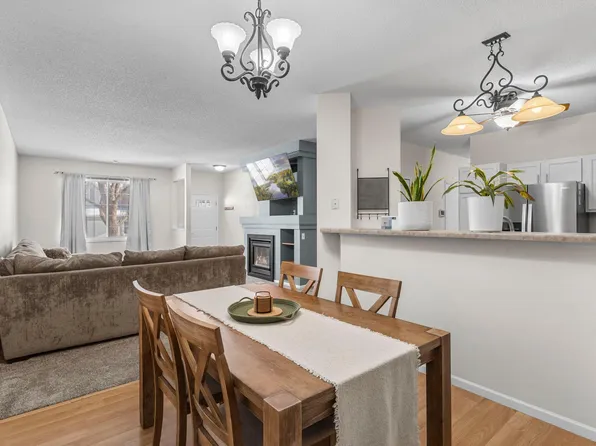 3001 Juniper Ln Unit H, Woodbury, MN 55125