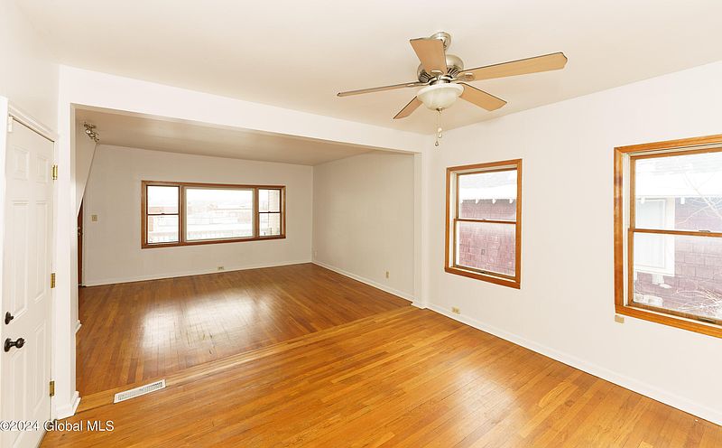4th image of 2346 16th Street