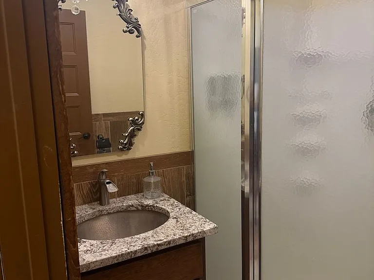 226 S Montezuma St — Photo 15
