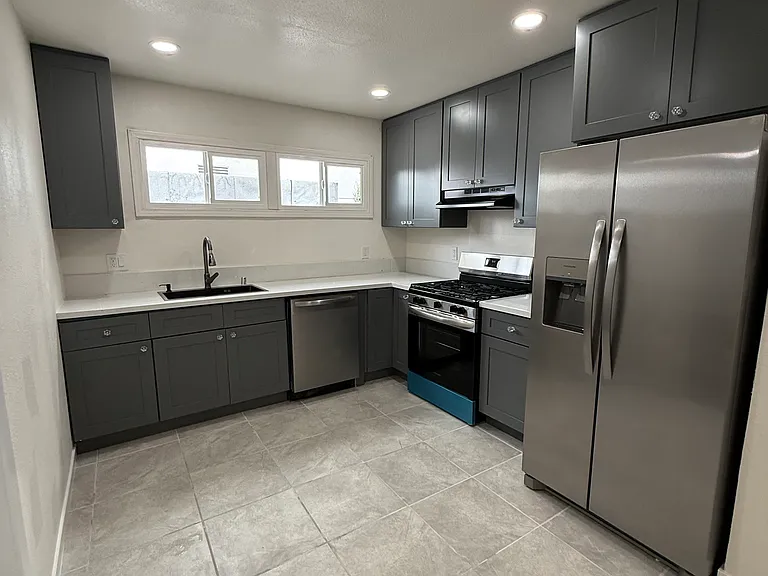 4770 Melrose Ave #4 — Photo 4