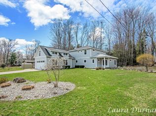 3064 May St, Douglas, MI 49406