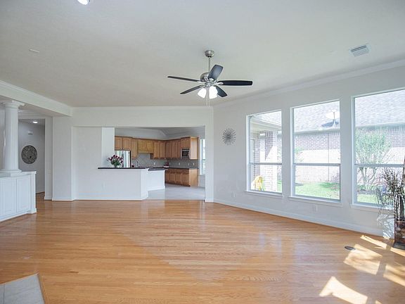 2nd image of 3322 McMahon Way