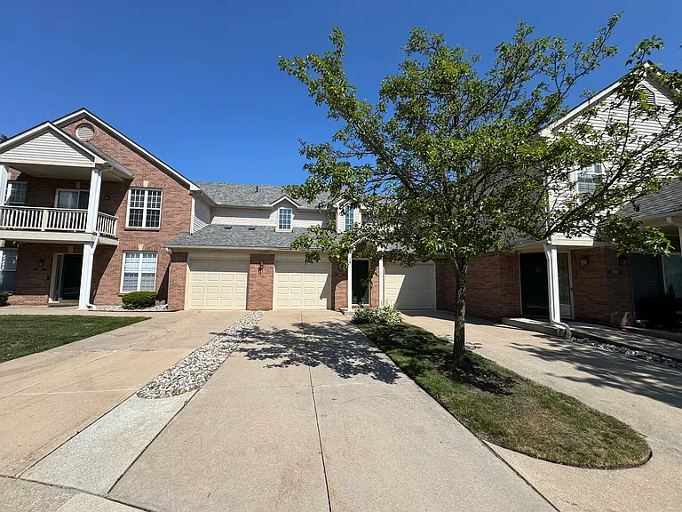 21083 Cooper Dr #26 — Photo 1