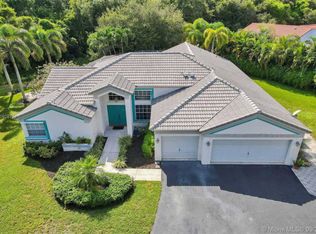 9647 Sugar Pines Ct, Davie, FL 33328