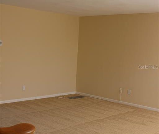 4th image of 2670 Saint Josephs Dr W