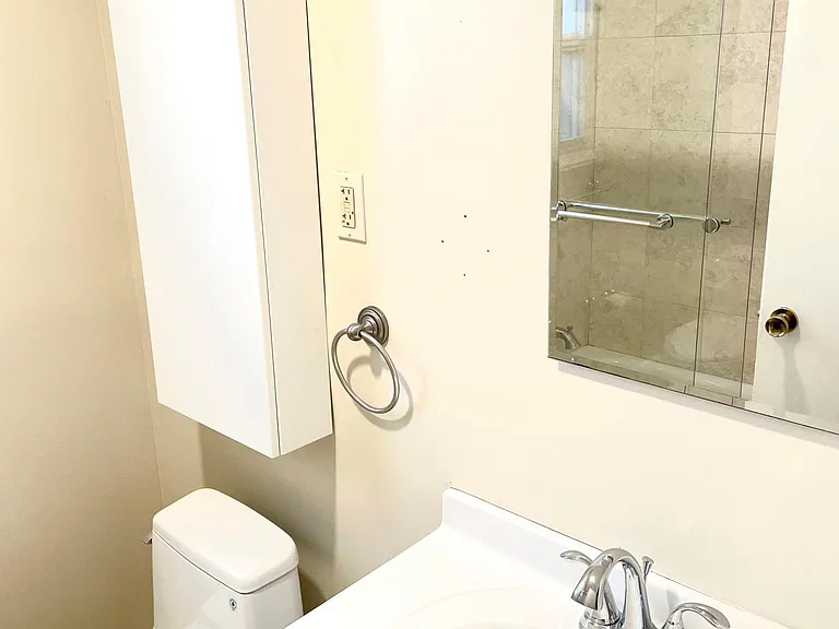 3350 Judah St #3 — Photo 9