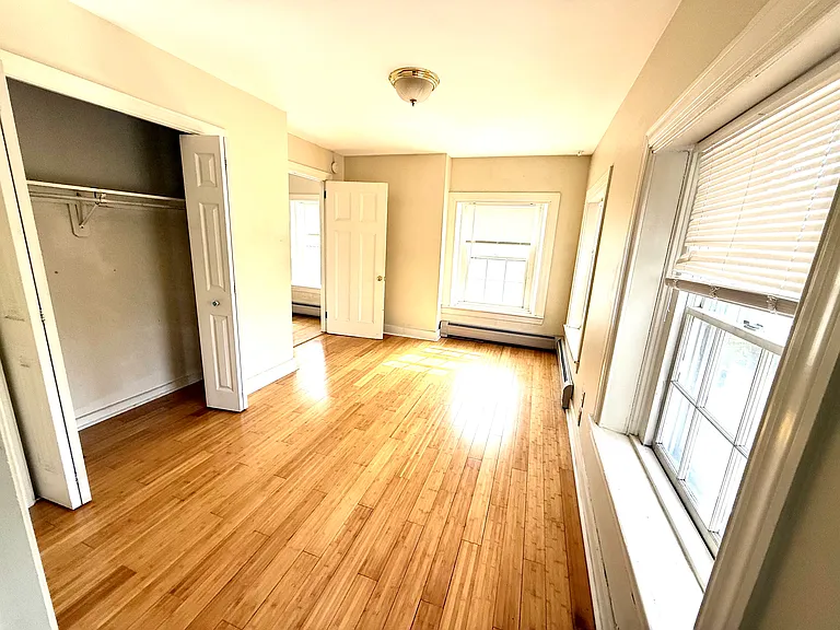 128 Hammond St #6 — Photo 3